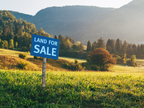 Toka për shitje dhe qira në Shqipëri